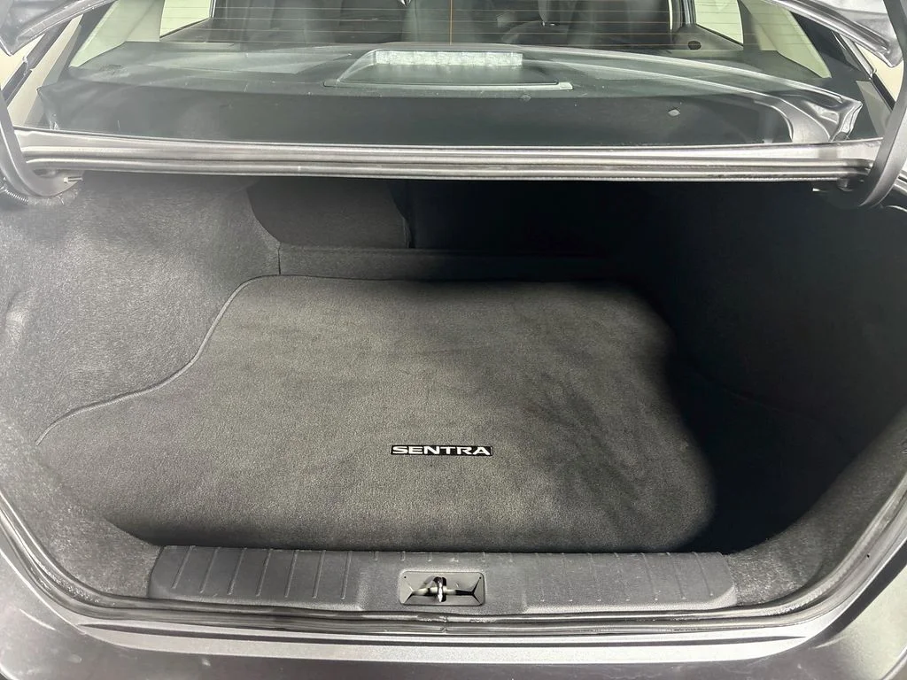 Used 2025 Gray Nissan SR image 20