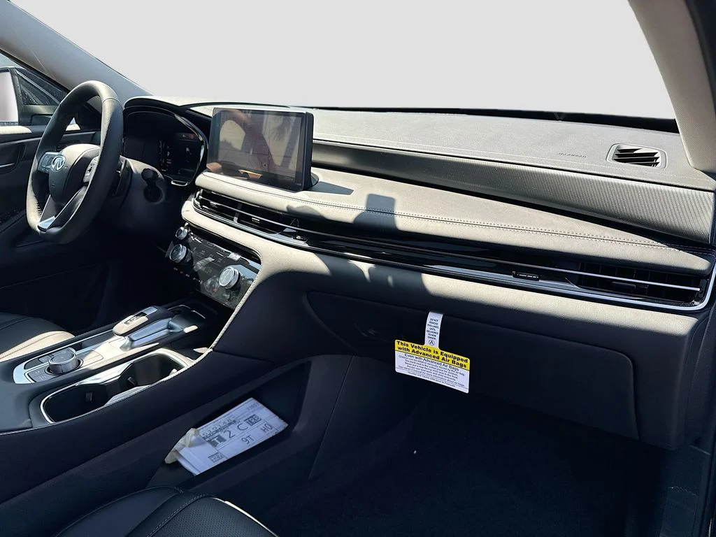 New 2027 BLACK OBSIDIAN INFINITI Pure FWD image 31