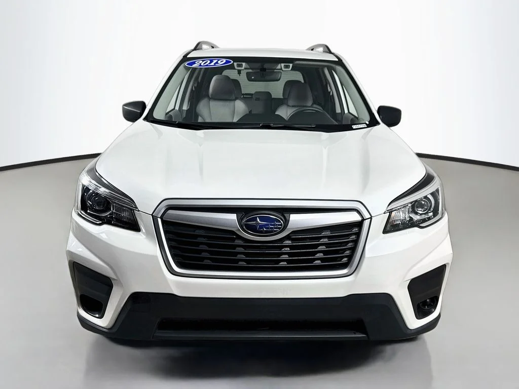 Used 2019 Crystal White Pearl Subaru Base image 7