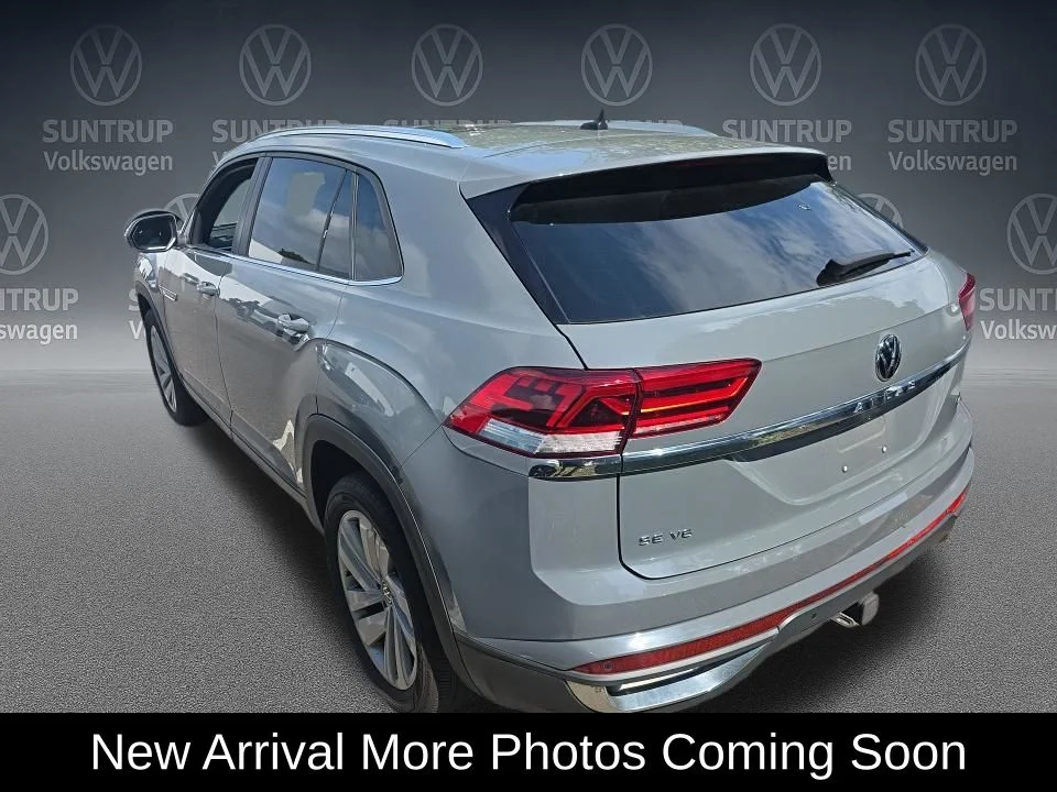 Used 2023 Gray Volkswagen 3.6L V6 SE w/Technology image 3