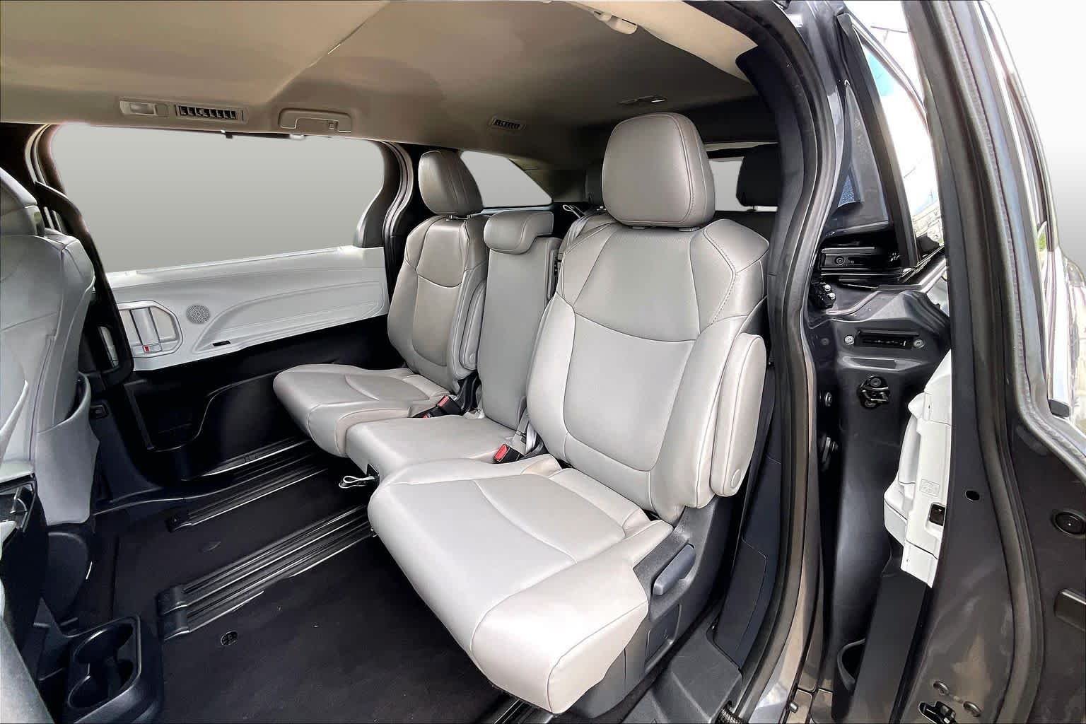 Used 2025 MAGNETIC GRAY METALLIC Toyota XLE Autono-MaaS image 19