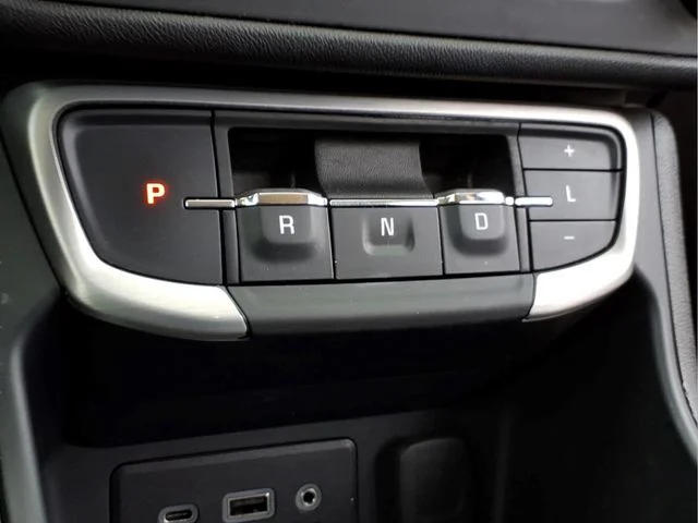 Used 2024 Blue GMC SLE image 13