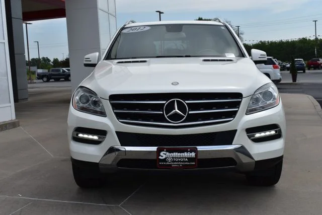 Used 2012 White Mercedes-Benz ML 350 image 3