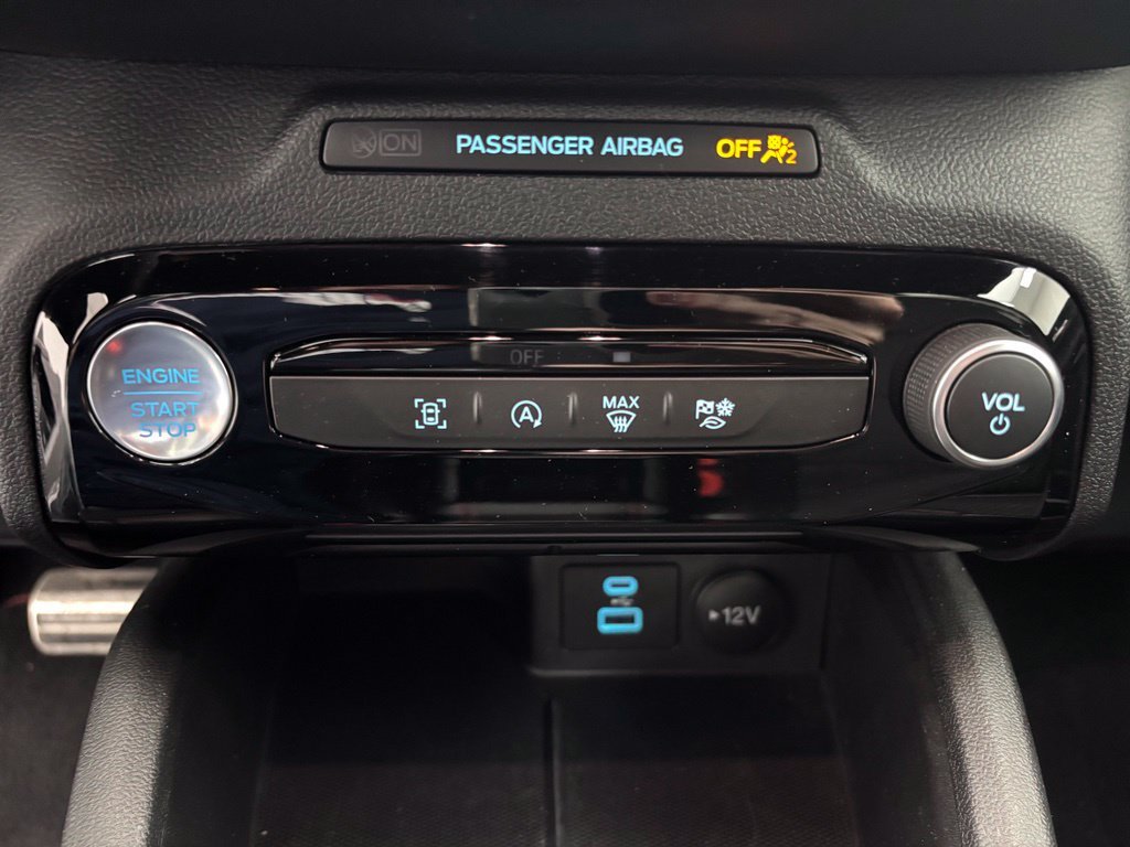 Used 2023 Gray Metallic Ford ST-Line image 6