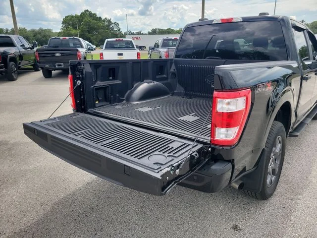Used 2022 Black Ford XL image 10