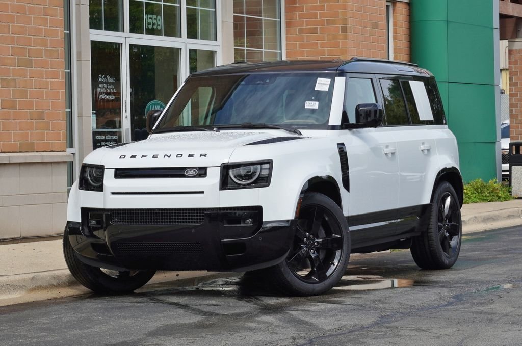 New 2026 Fuji White Land Rover X-Dynamic SE image 1
