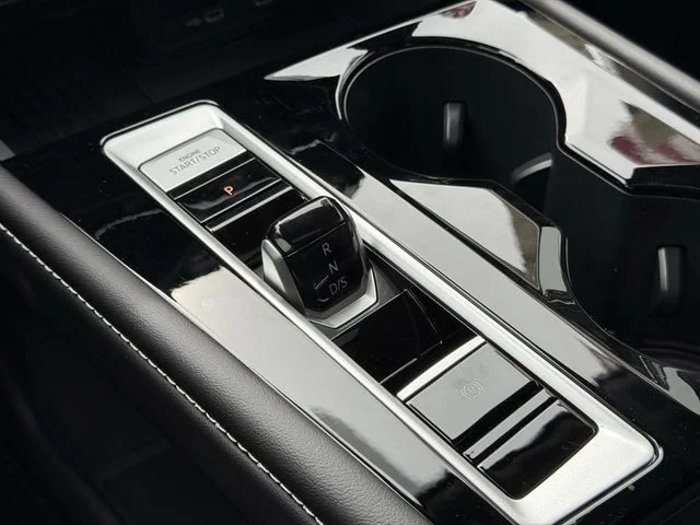 New 2026 White Volkswagen 2.0T SEL image 15