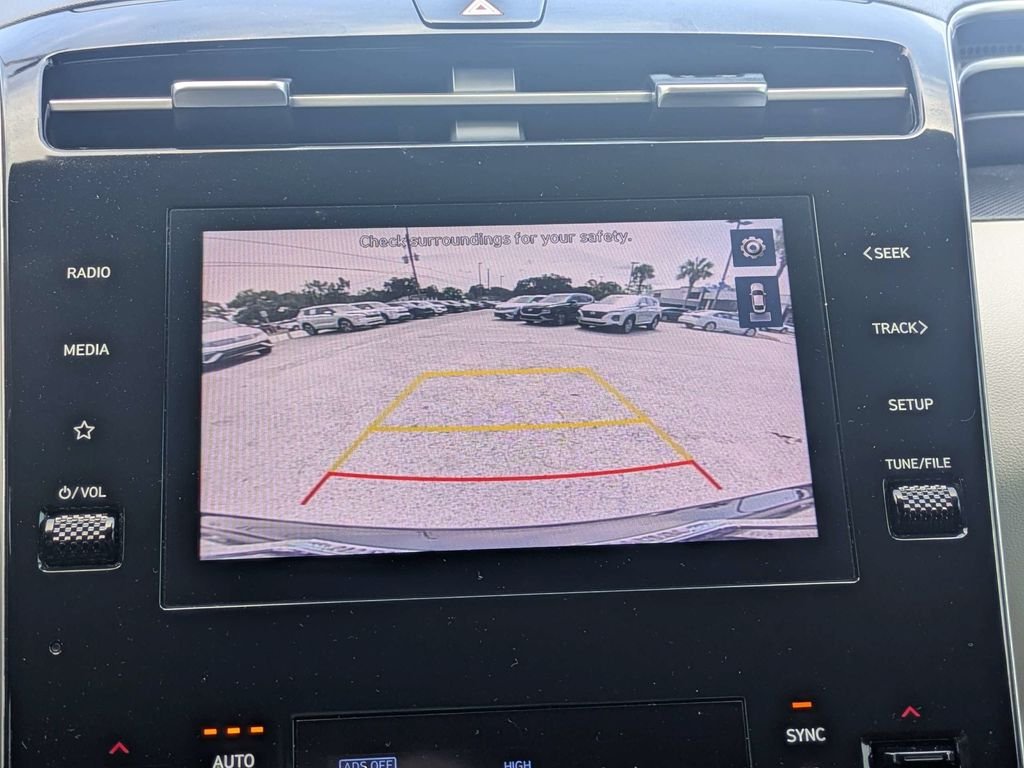 Used 2024 Black Hyundai SEL image 22