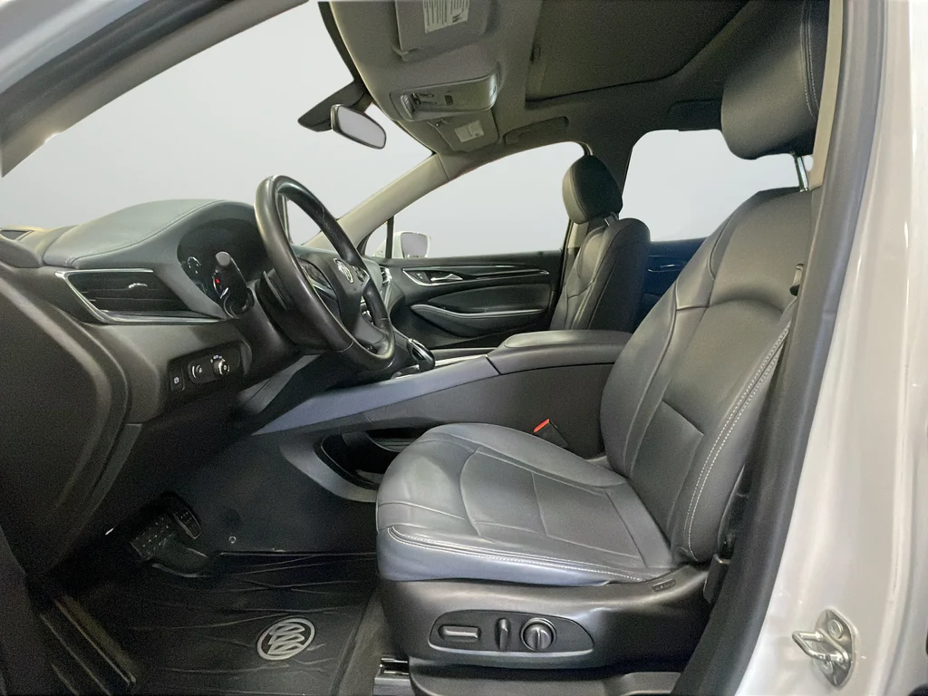 Used 2019 White Buick Essence image 11