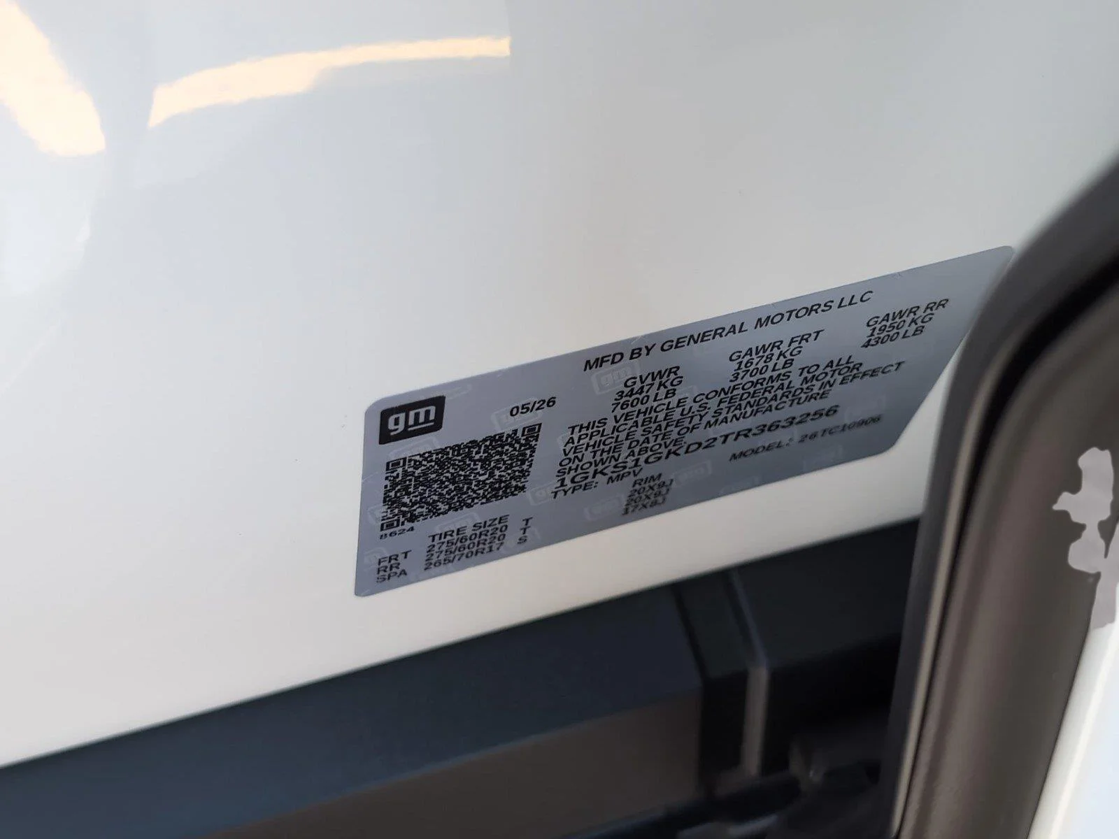 New 2026 Summit White GMC Elevation image 37