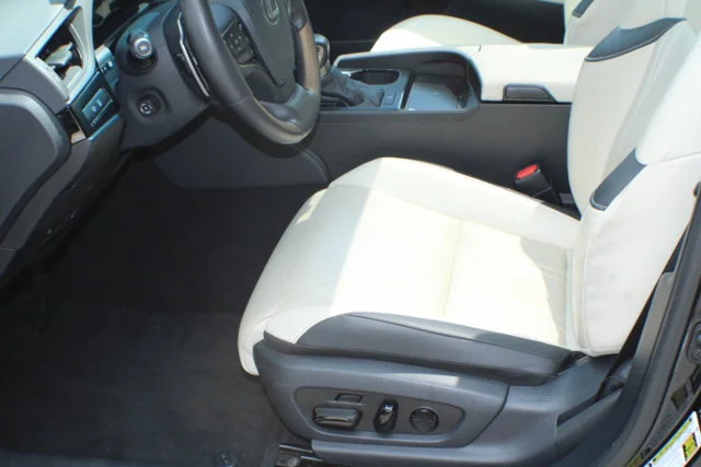 Used 2024 Obsidian Lexus ES 350 Ultra Luxury image 14