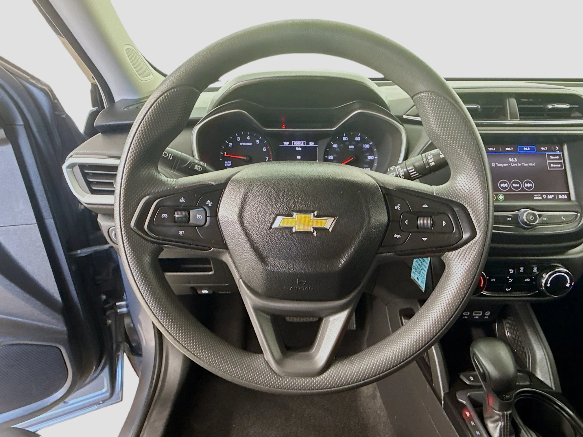 Used 2021 SATIN STEEL METALLIC Chevrolet LS image 13