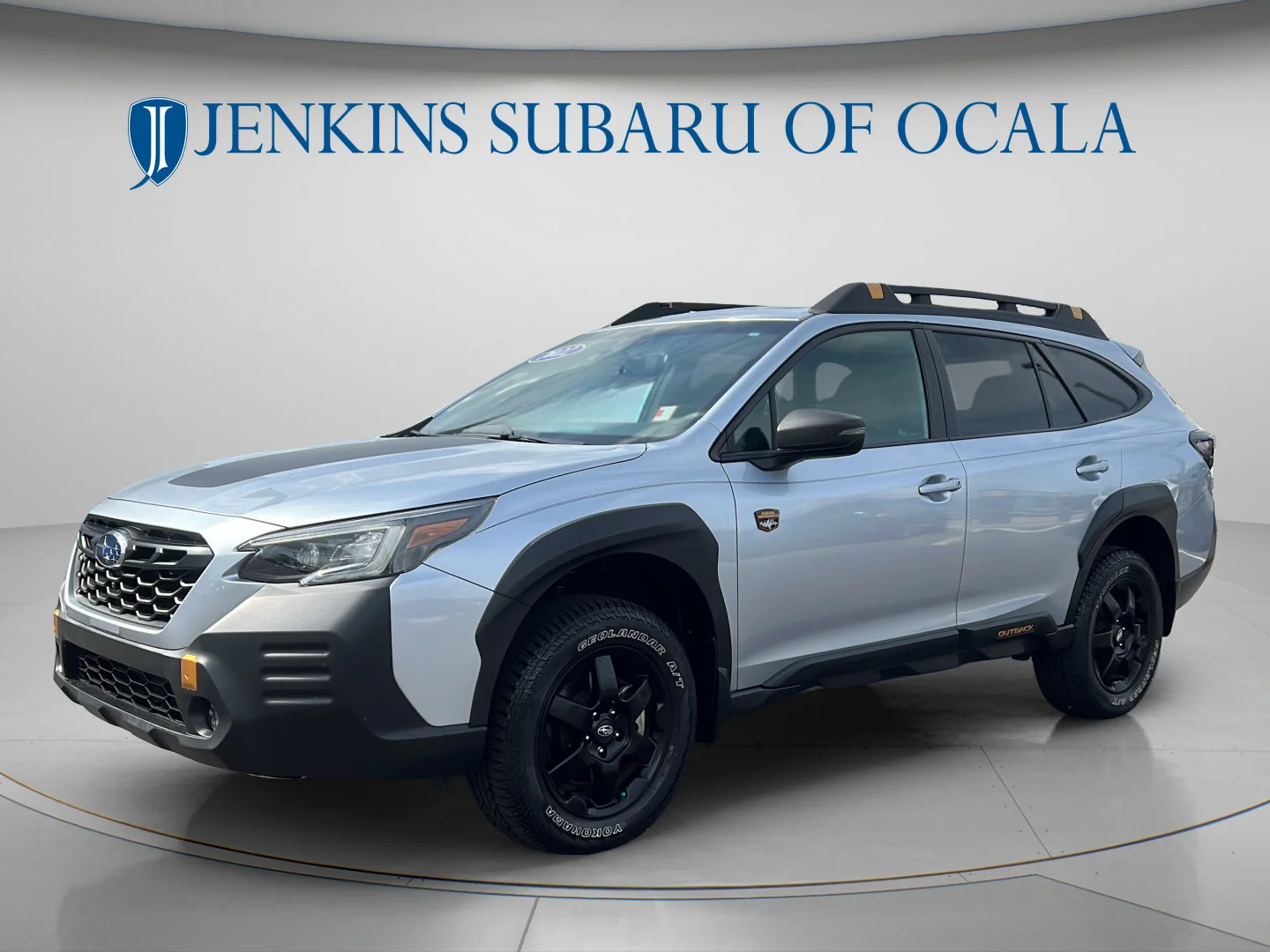 Used 2022 Ice Silver Metallic Subaru Wilderness image 7