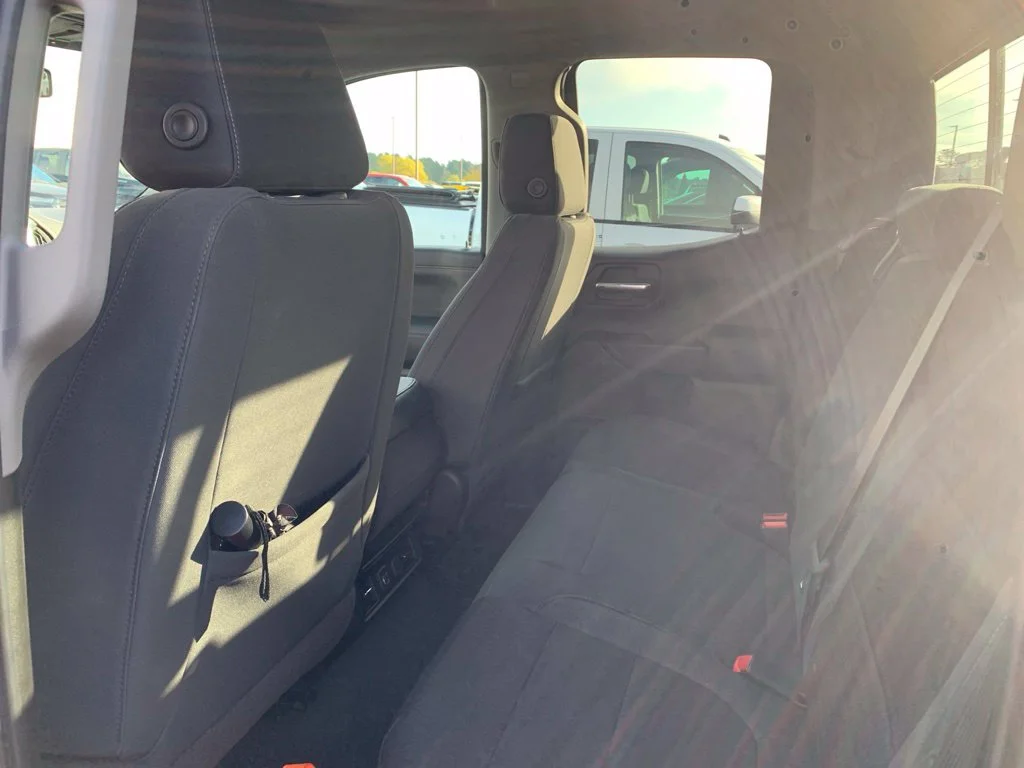 Used 2019 Blue Metallic Chevrolet LT image 9