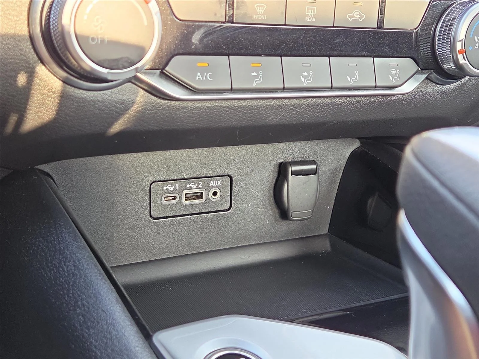 Used 2024 Gun Metallic Nissan 2.5 SV image 10