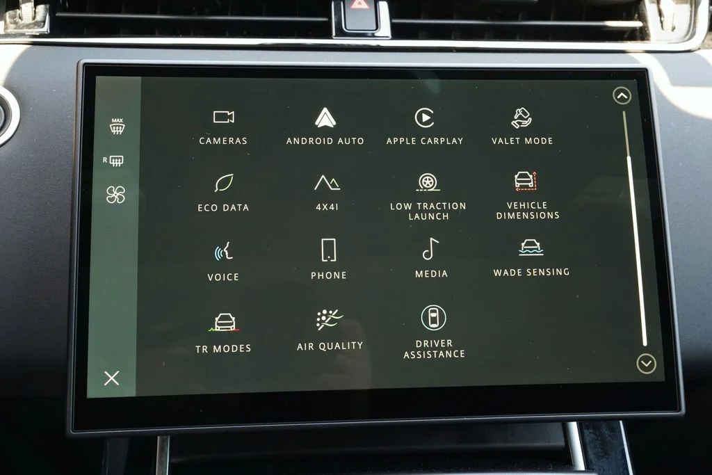 New 2026 Fuji White Land Rover  image 24