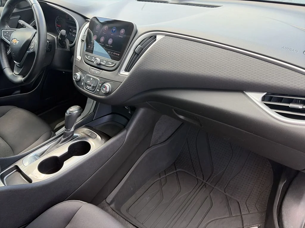 Used 2020 Black Chevrolet RS image 30