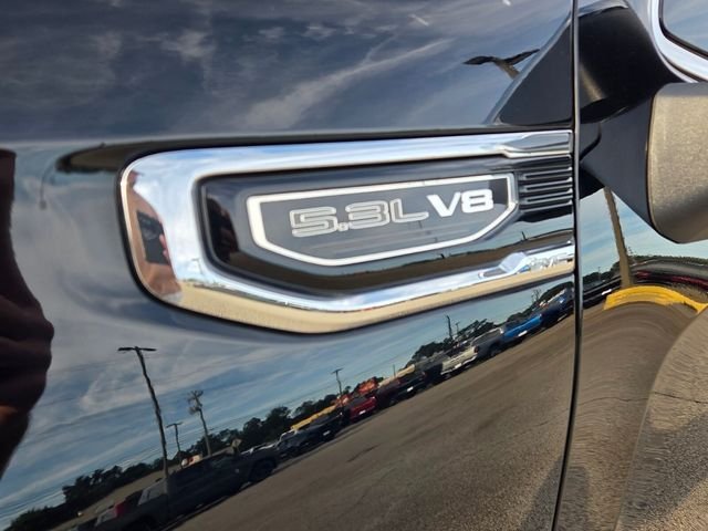 Used 2022 Black GMC SLT image 18