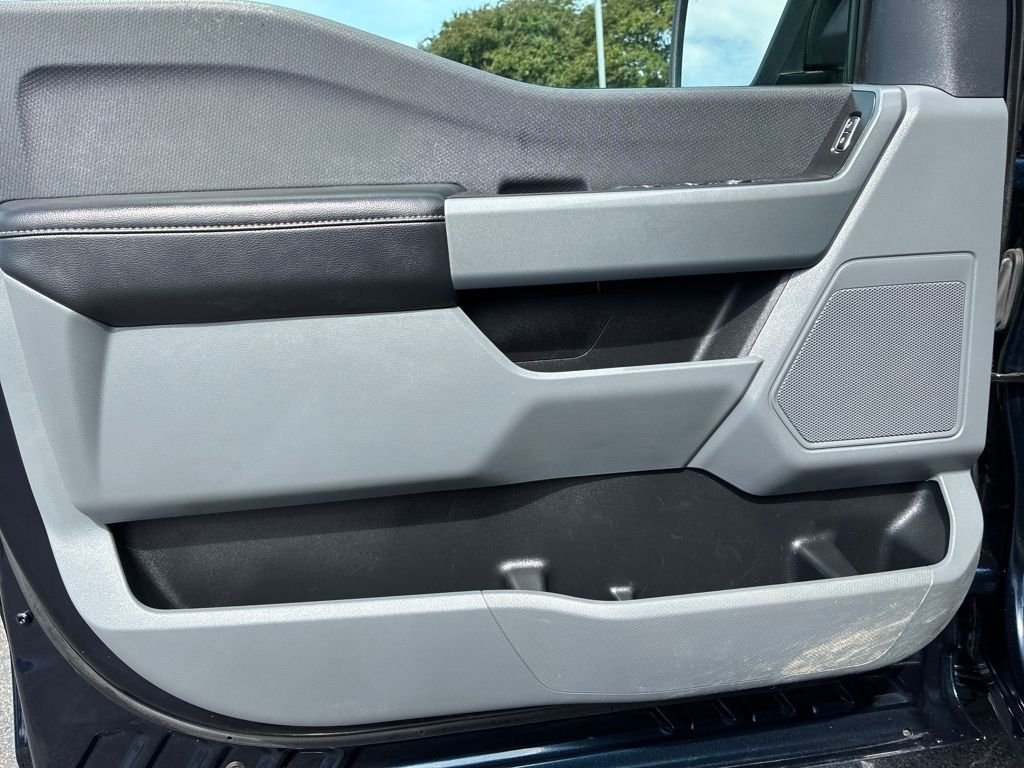 Used 2023 Blue Ford XLT image 11