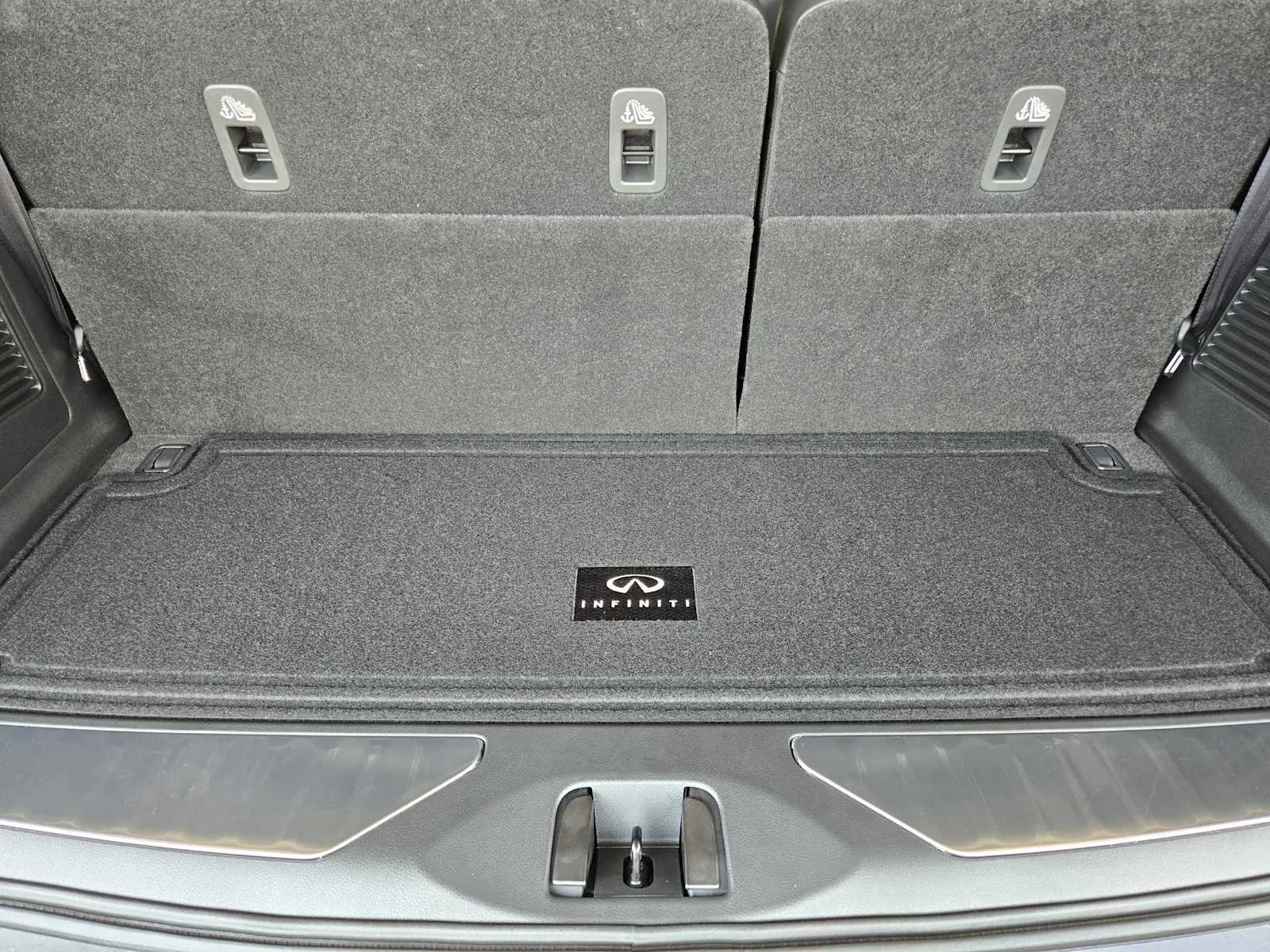 2026 INFINITI QX80 Luxe - Photo 19