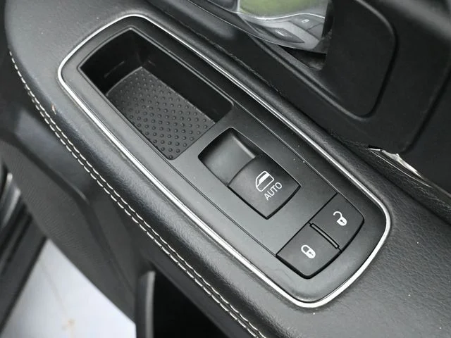 Used 2015 Black Ram Sport image 45