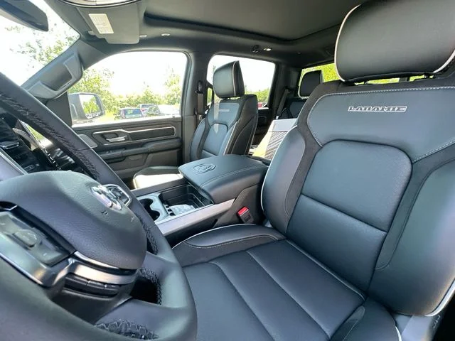 New 2026 Serrano-Green Metallic Exterior Paint RAM Laramie image 15