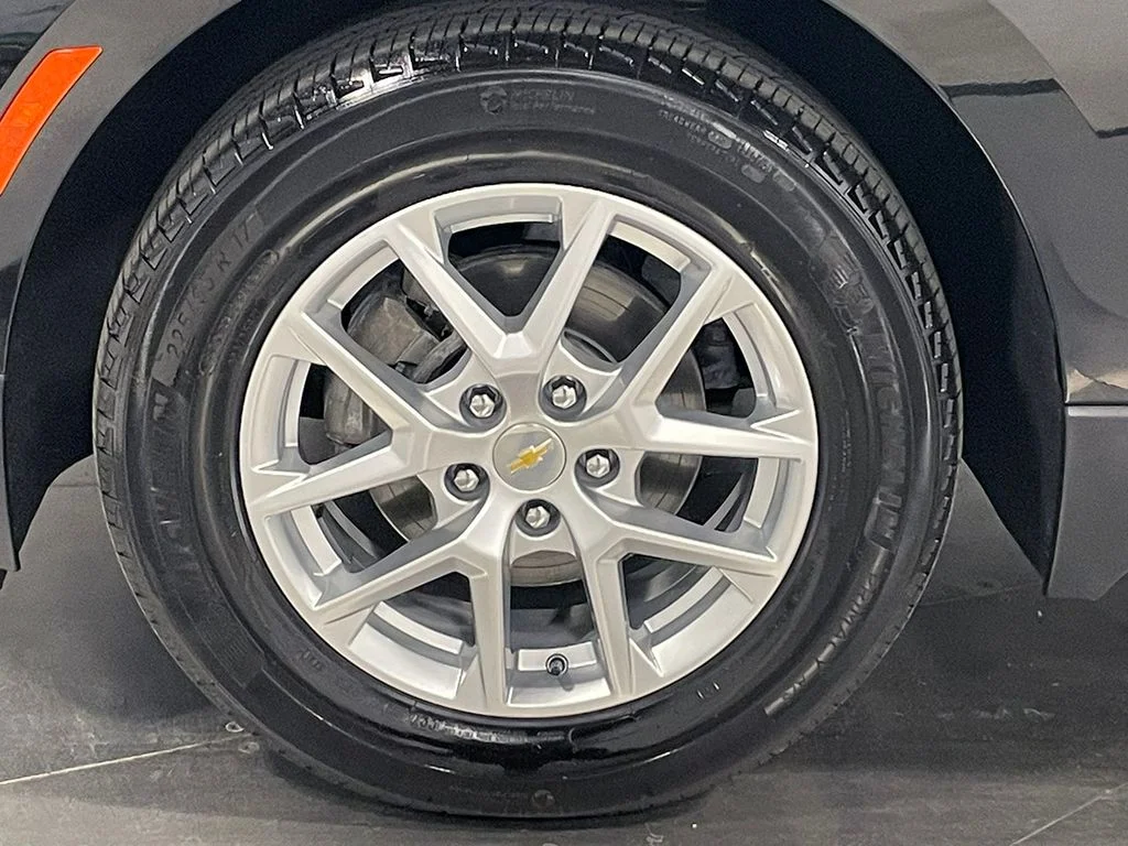 Used 2022 Black Chevrolet LS image 36