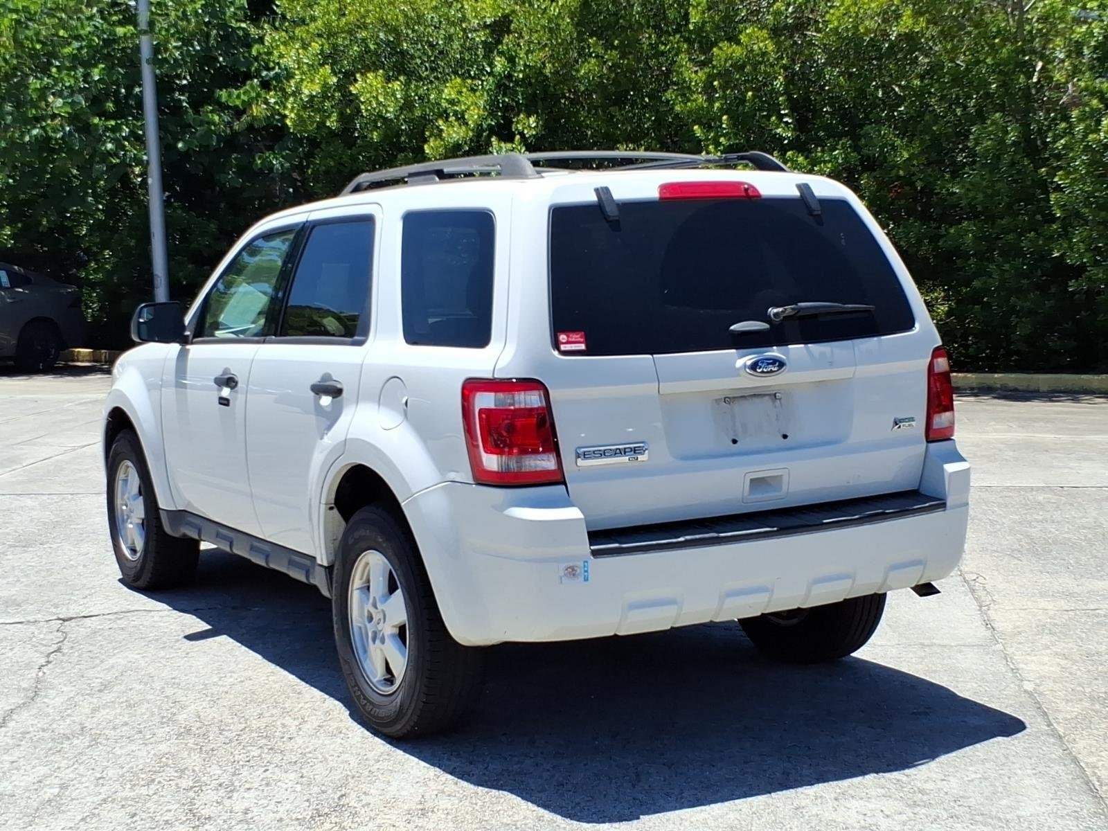 Used 2012 White Suede Ford XLT image 9