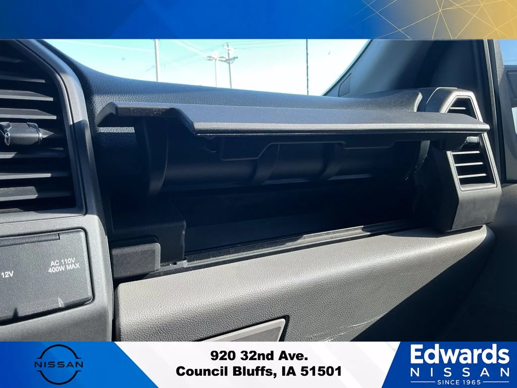 Used 2017 Black Ford XLT image 31