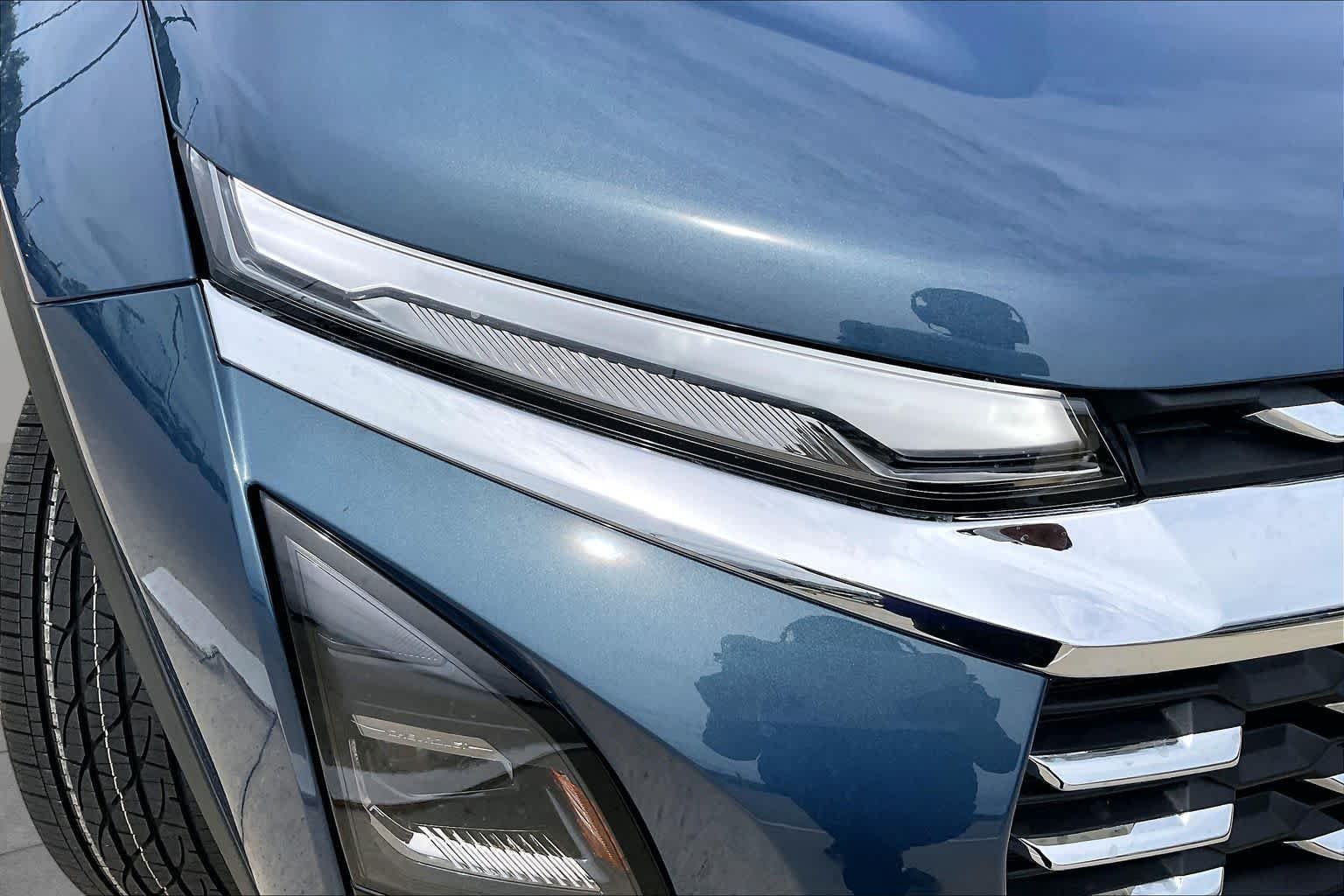 2027 Chevrolet Equinox LT - Photo 13