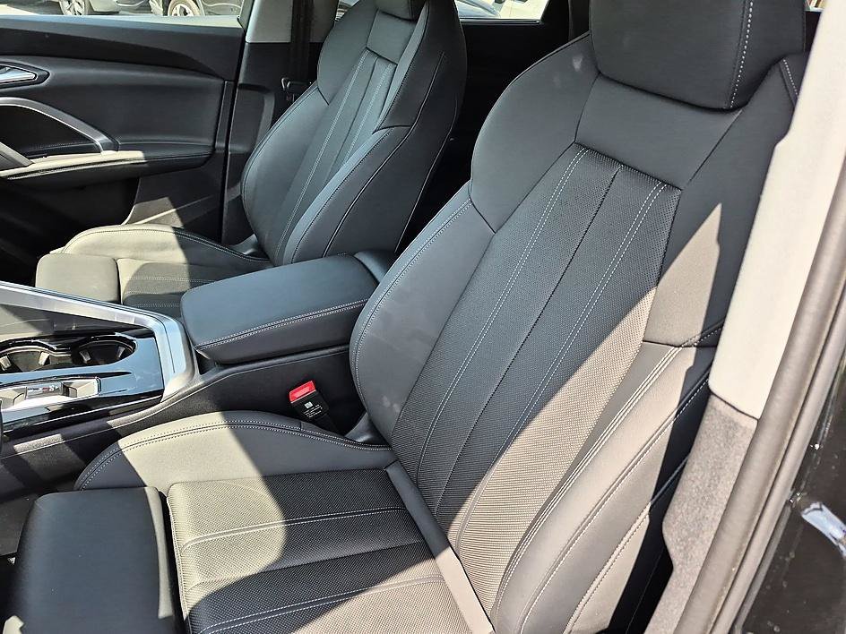 Used 2025 Black Audi Premium Plus image 14