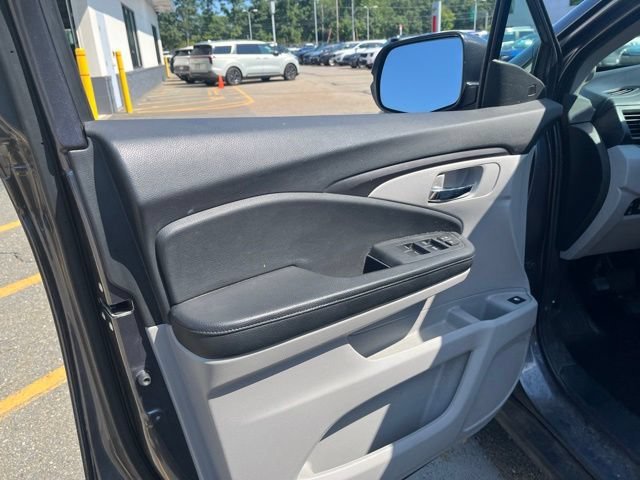 Used 2020 Gray Honda EX image 10