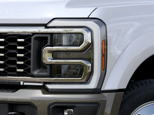 New 2027 White Ford King Ranch image 18