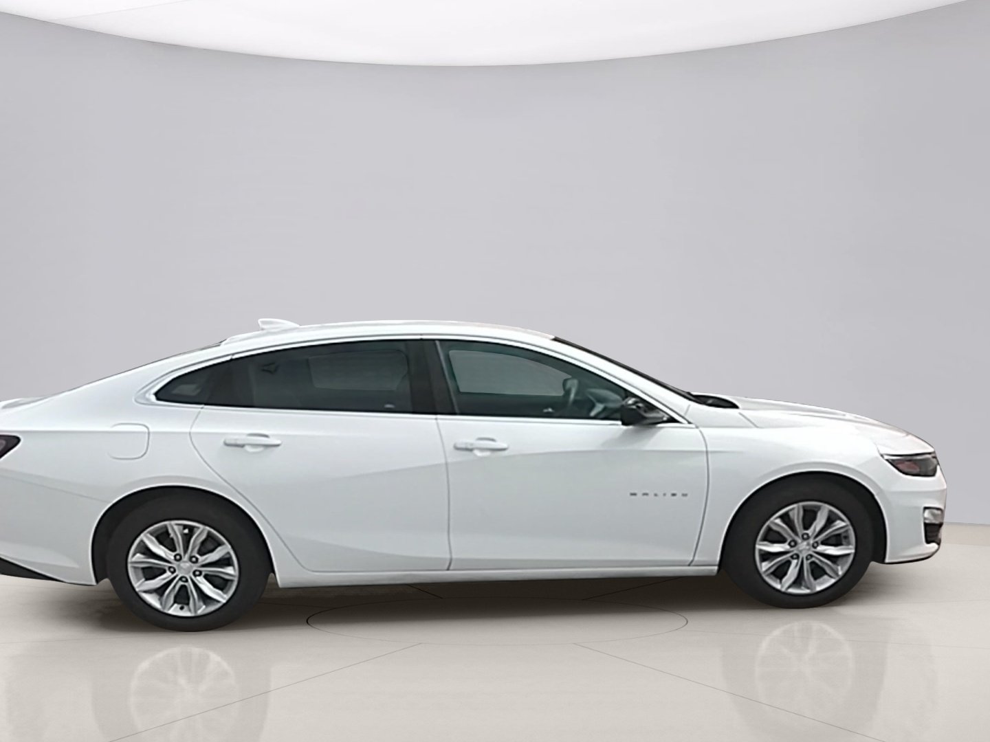 Used 2019 White Chevrolet  image 6