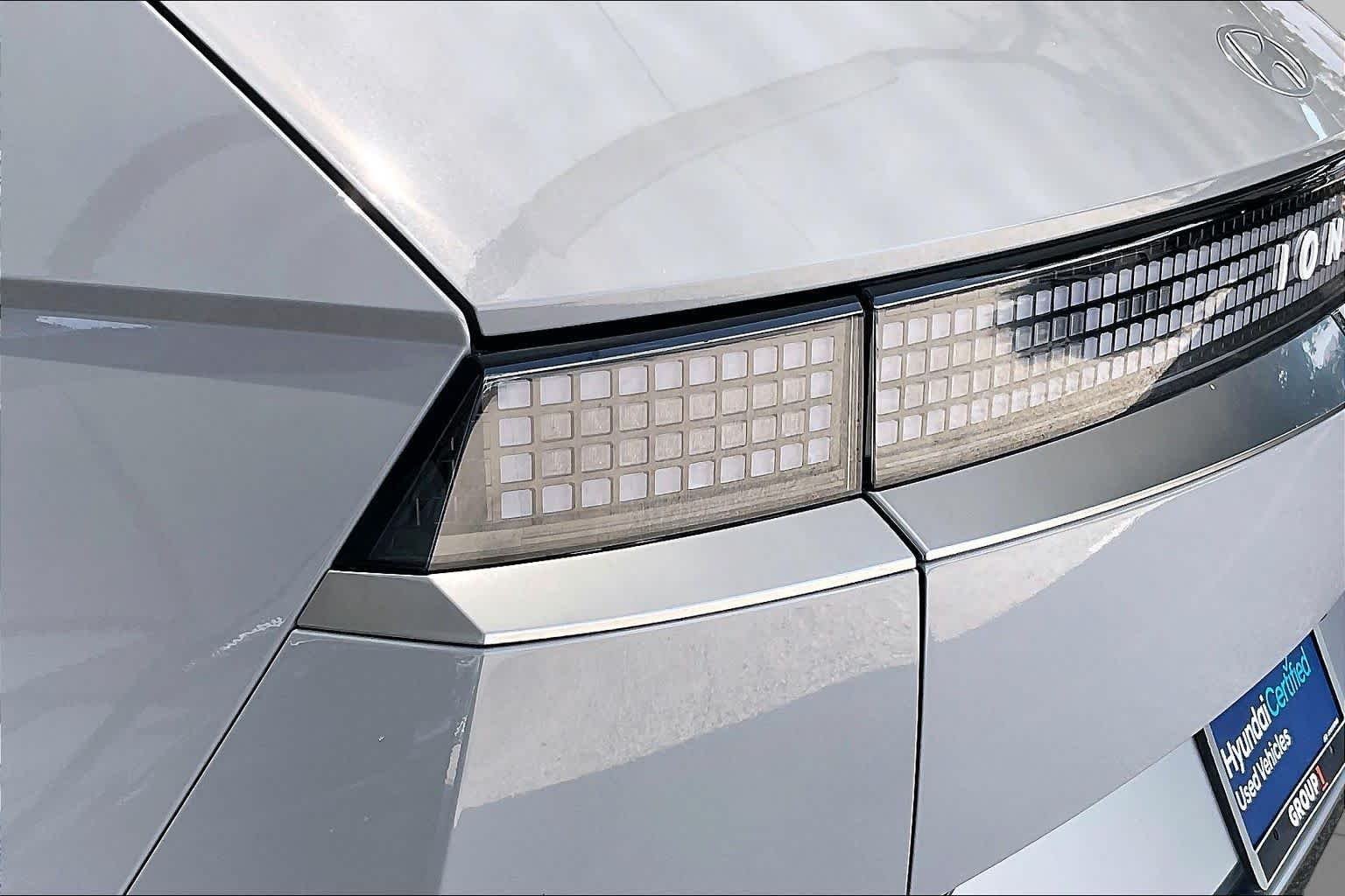 Certified Used 2025 Cyber Gray Hyundai Limited image 27