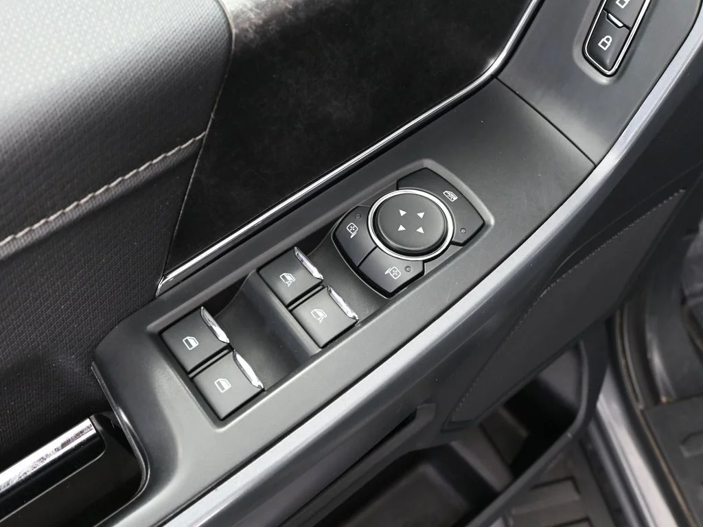 Used 2023 Blue Ford XLT image 23