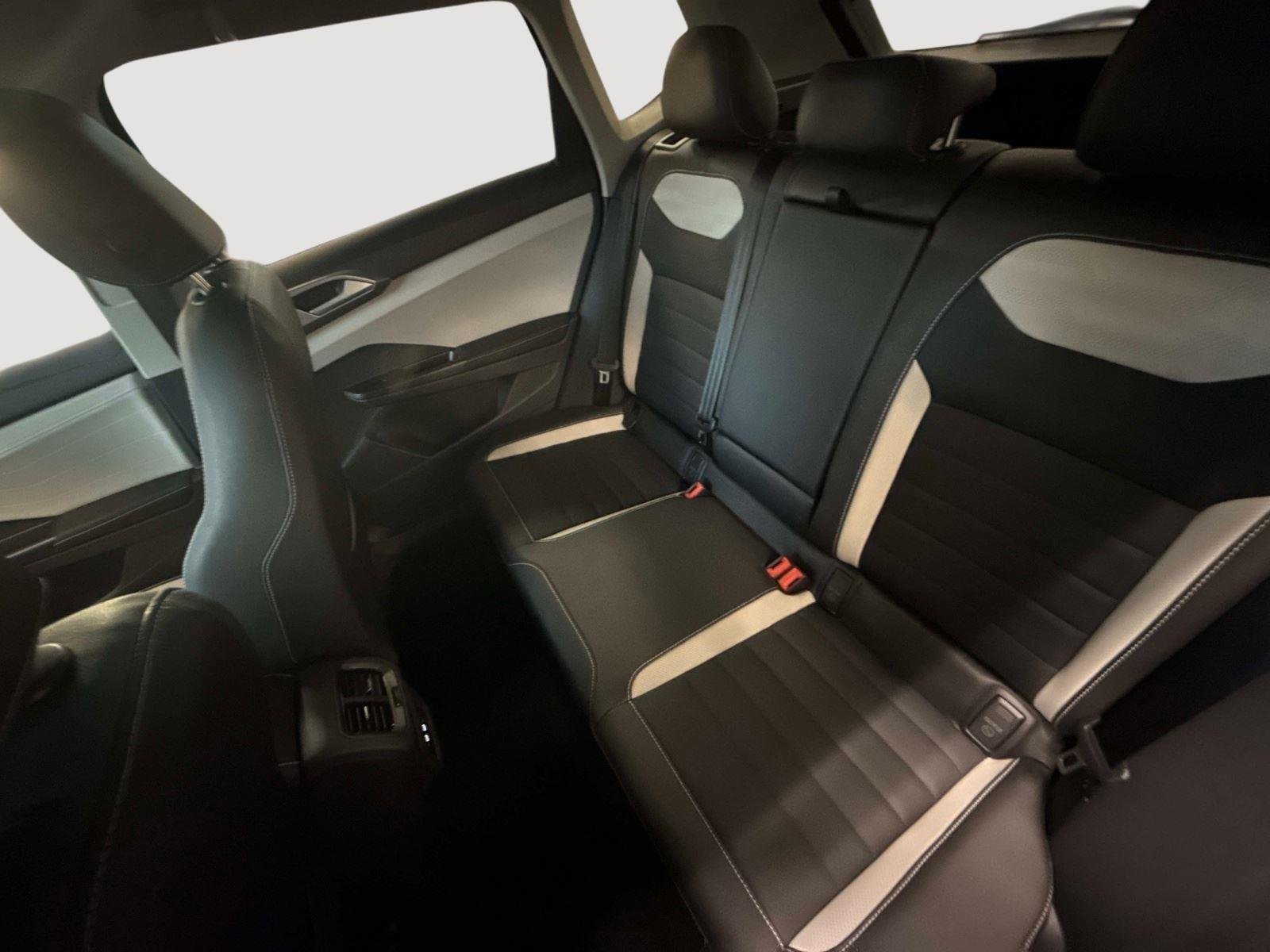 2026 Volkswagen Taos SEL - Photo 12
