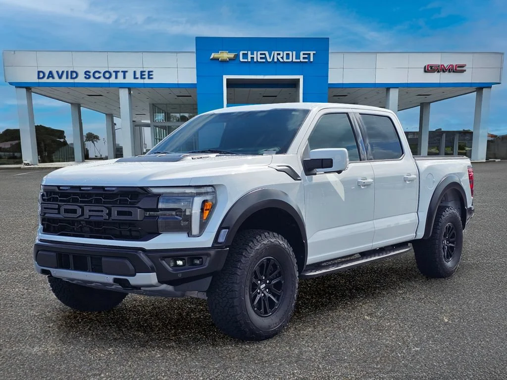 Used 2025 Oxford White Ford Raptor image 1