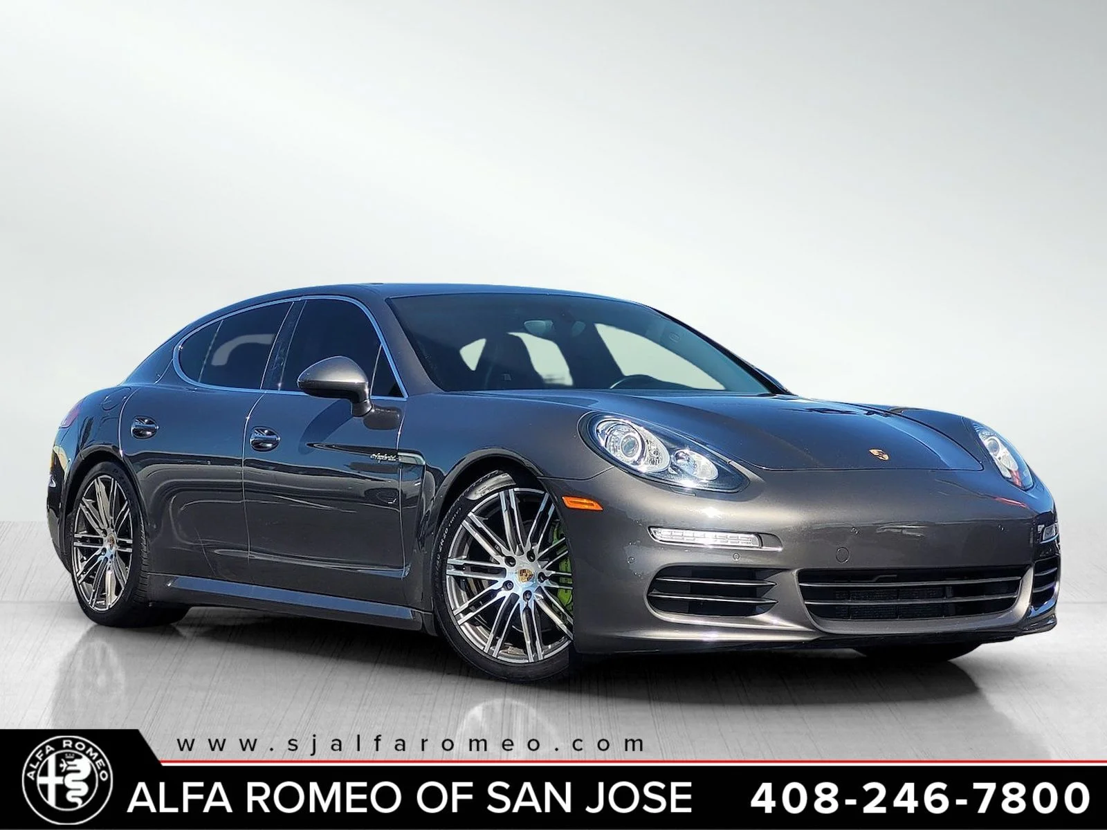 2016 Porsche Panamera S E-Hybrid's photo