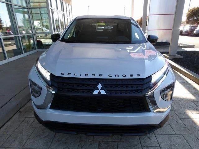 2026 Mitsubishi Eclipse Cross LE - Photo 2