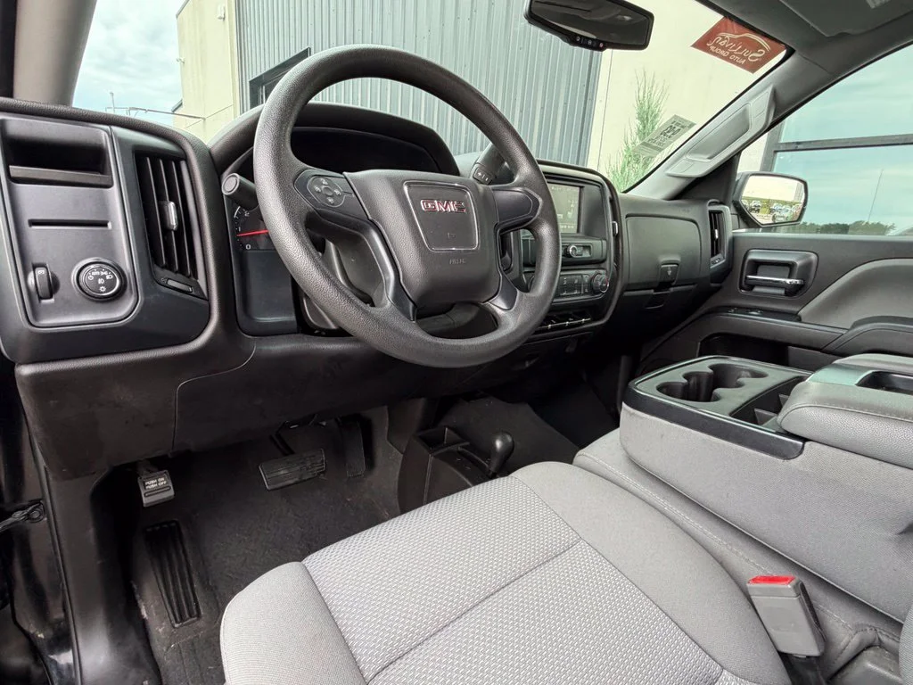 Used 2019 Black GMC Base image 7