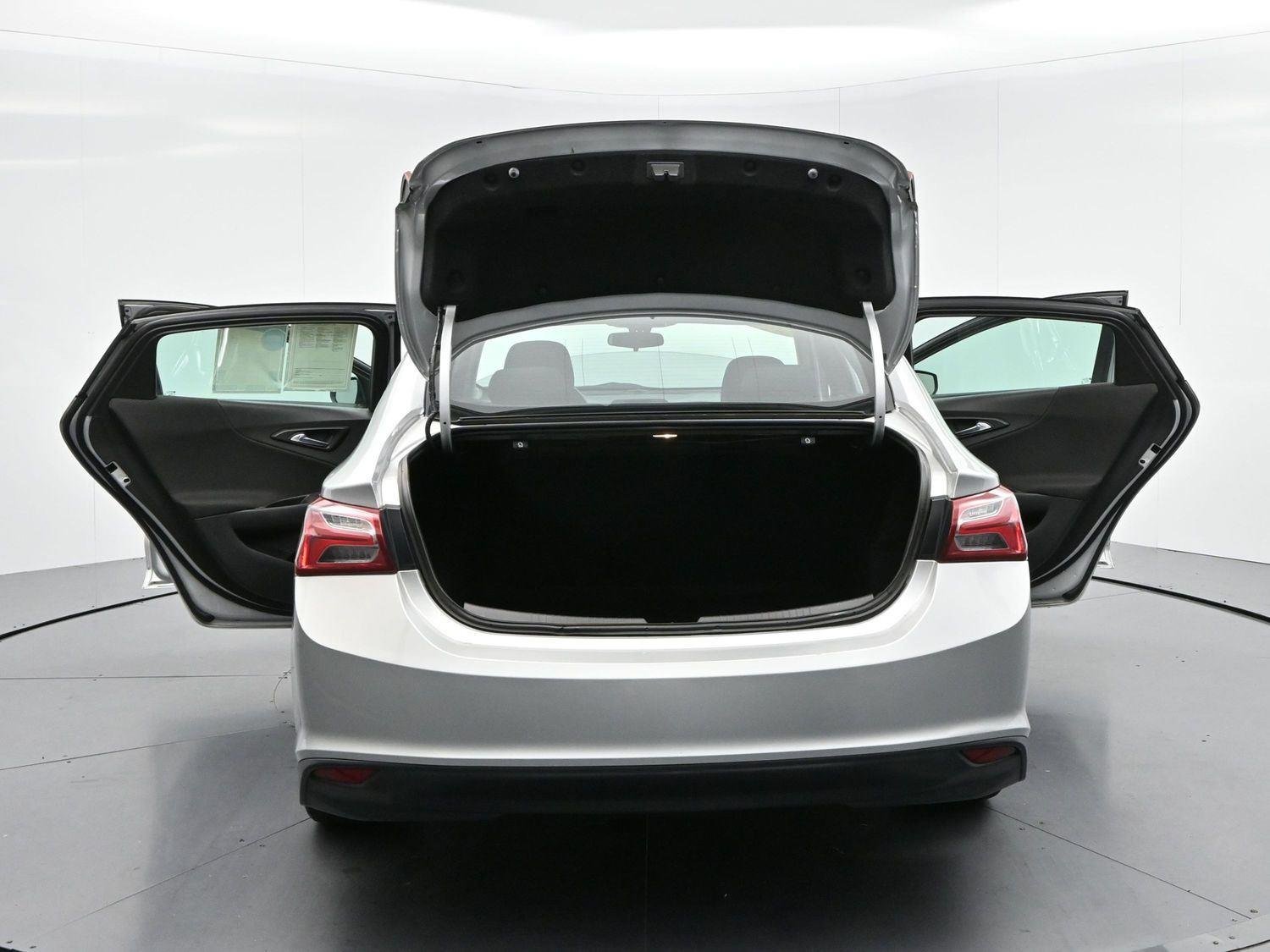 Used 2021 SILVER ICE METALLIC Chevrolet LT image 43