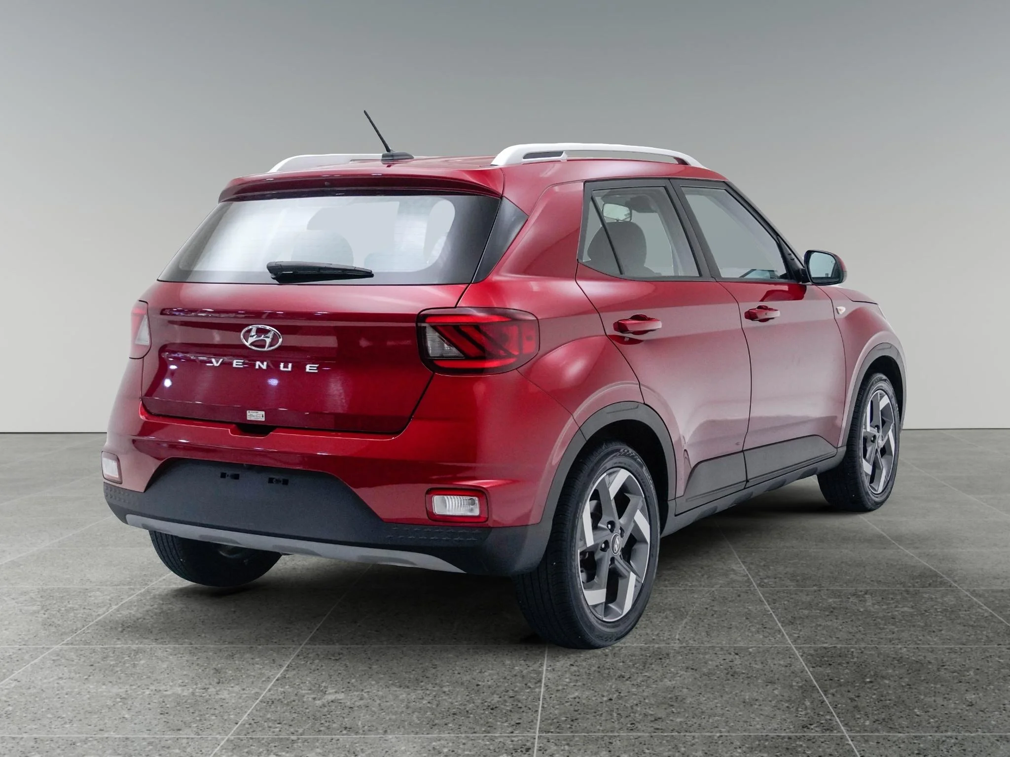 Used 2025 Ultimate Red Hyundai SEL image 6