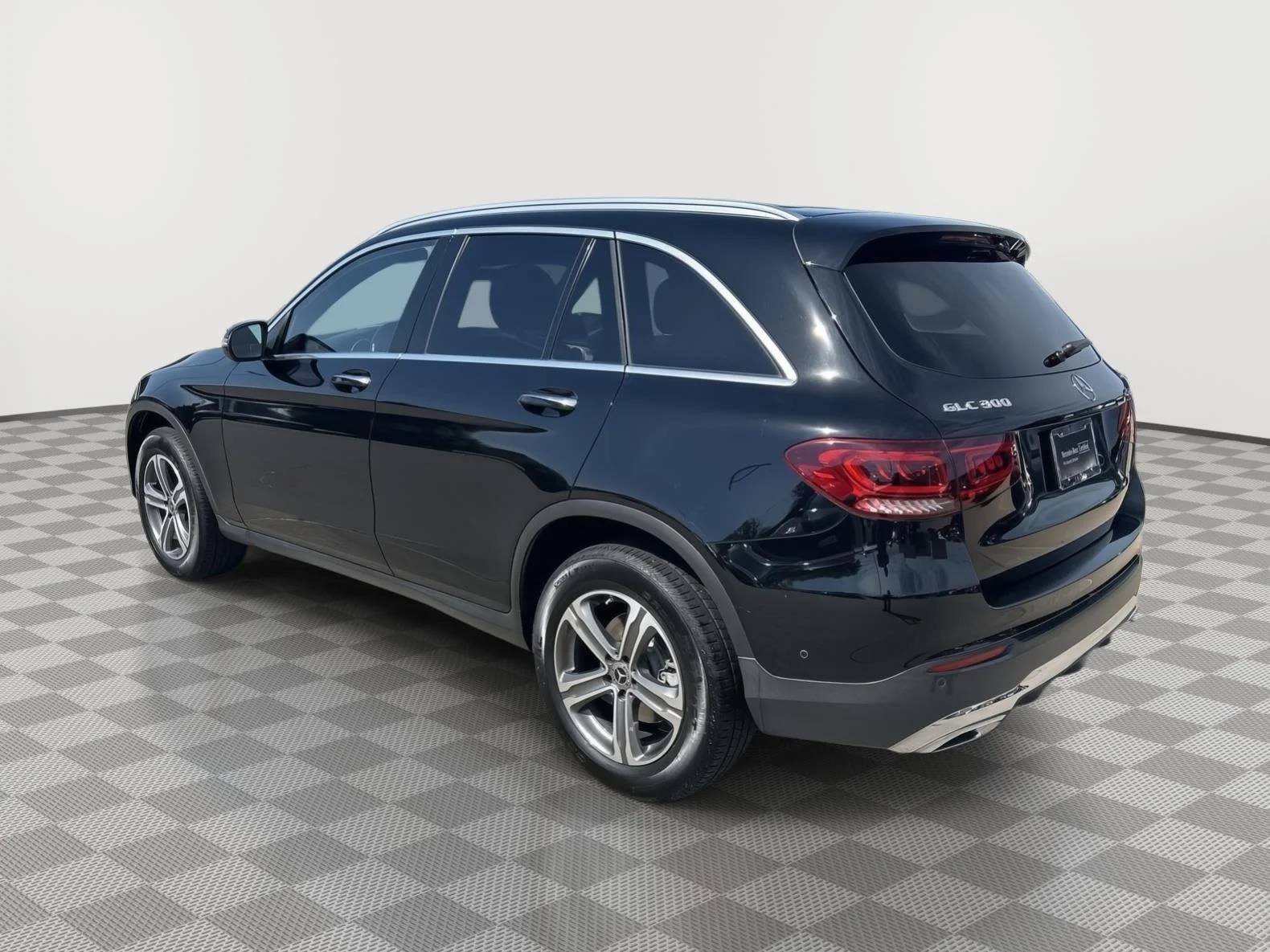 Certified Used 2021 Black Mercedes-Benz GLC 300 image 5