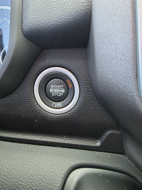 Used 2023 White Ram Big Horn image 17