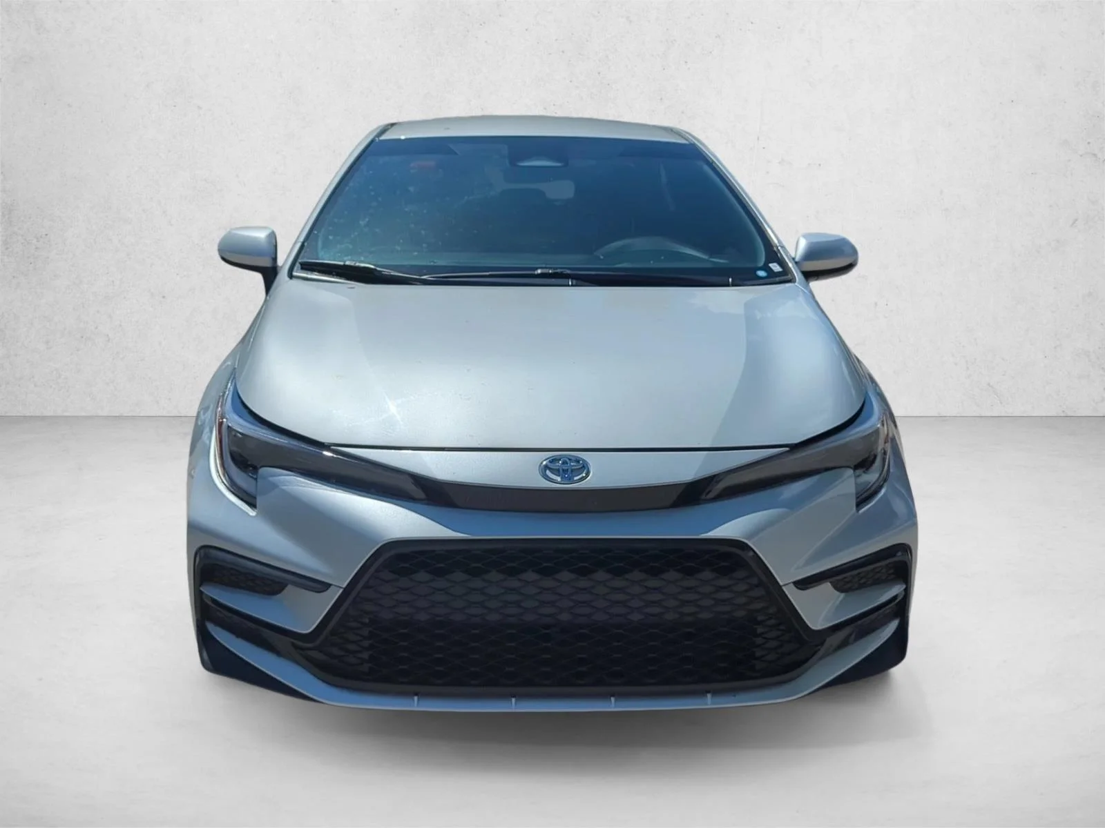 Used 2024 Classic Silver Metallic Toyota SE image 2