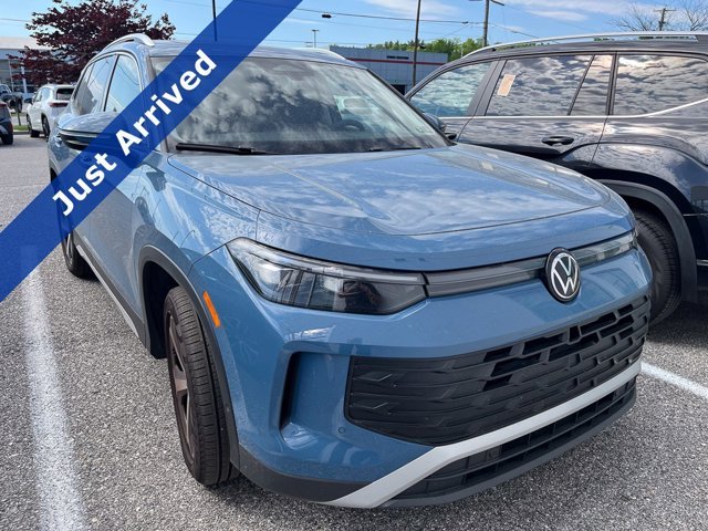 2026 Volkswagen Tiguan 2.0T SE 4Motion's photo