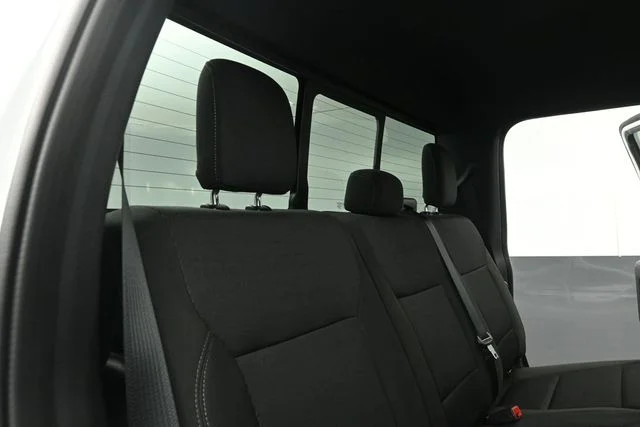Certified Used 2023 Oxford White Ford XLT image 26