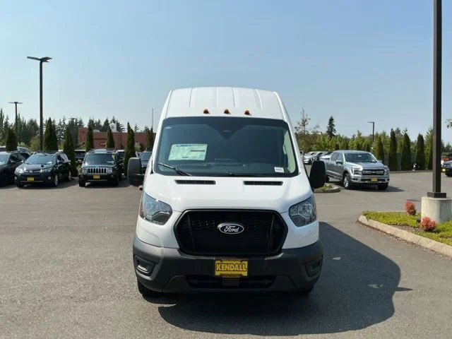 New 2026 Oxford White Ford Base image 2