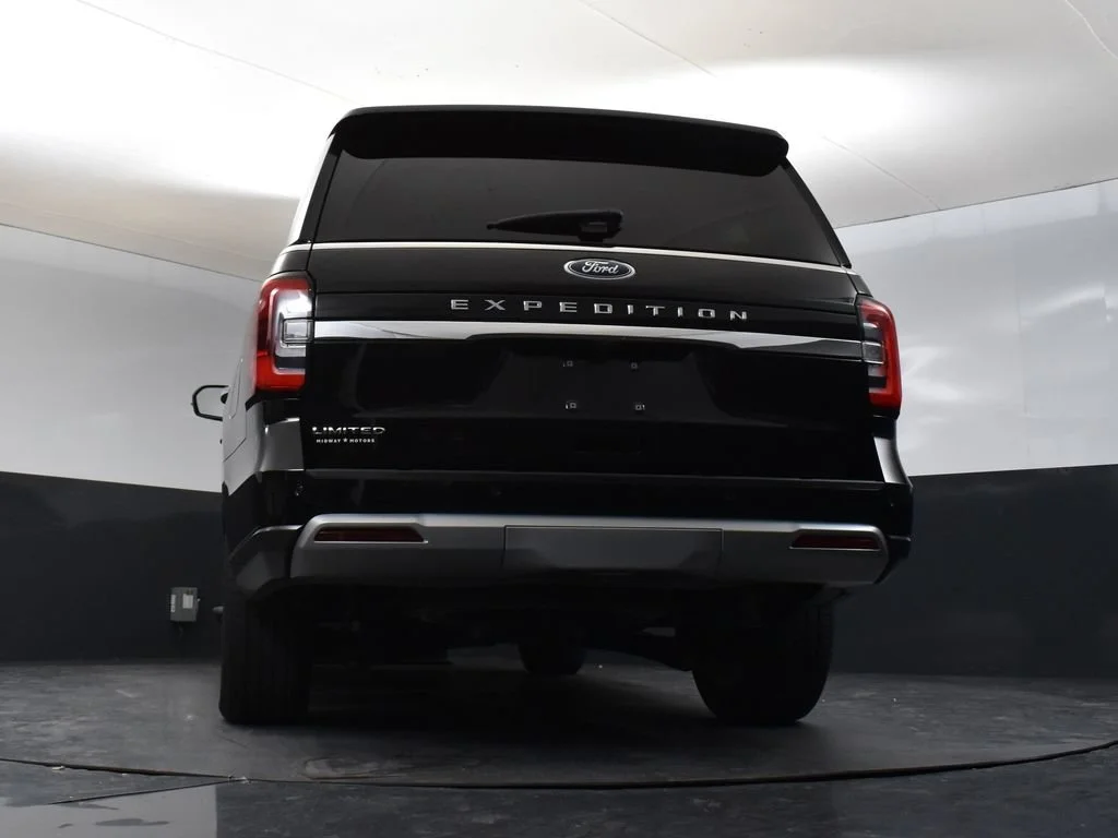 Used 2024 Black Metallic Ford Limited image 31